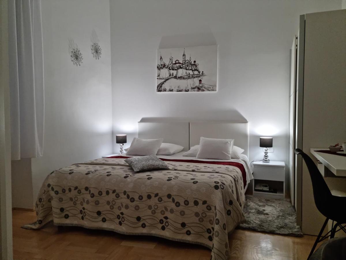 Rooms Tisa Old Town Задар Екстер'єр фото